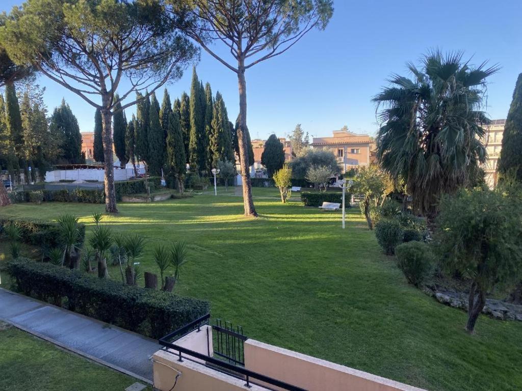 Green House - Parco Tirreno By Ohana ローマ エクステリア 写真